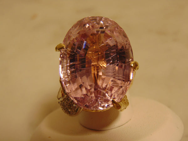 60Ct Natural Kunzite Diamond Ring: 18Kt Gold Twisted Vine Statement Ring