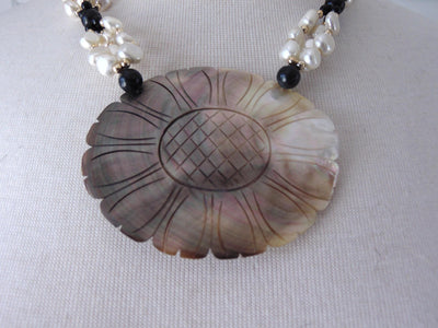Black Beads White Pearls Seashell Center Necklace, Brach Vacation Necklaces