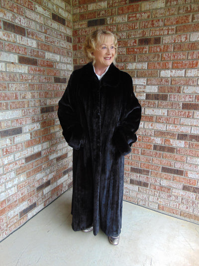 Estate Blackglama Mink Fur Size XL