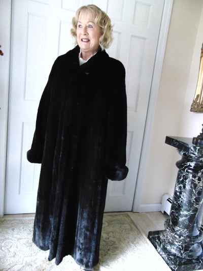 Estate Blackglama Mink Fur Size XL