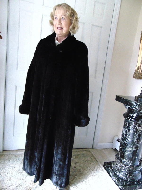 Estate Blackglama Mink Fur Size XL