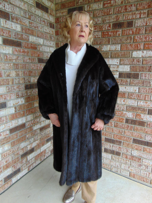 Designer Viccali  Up To Date Black Mink Fur Coat