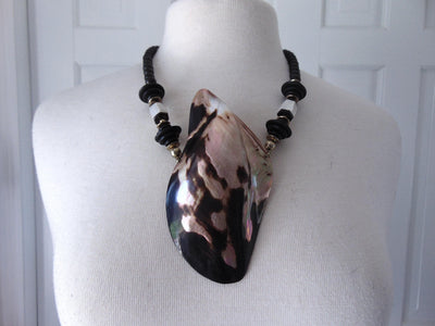 Beaded Mother Of Pearl Sea Shell Necklace, Spring Summer Shell Necklaces