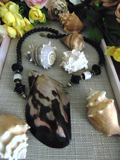 Beaded Mother Of Pearl Sea Shell Necklace, Spring Summer Shell Necklaces