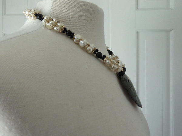 Black Beads White Pearls Seashell Center Necklace, Brach Vacation Necklaces