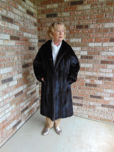 Designer ViccaliUp To Date Black Mink Fur Coat