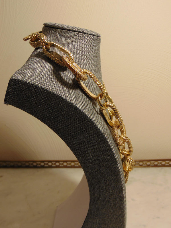 Kenneth Jay Lane Gold Chain Link And Circle Necklace